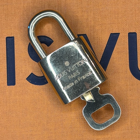 LOUIS VUITTON | Gold Tone Lock and Key #302 - Picture 2 of 3